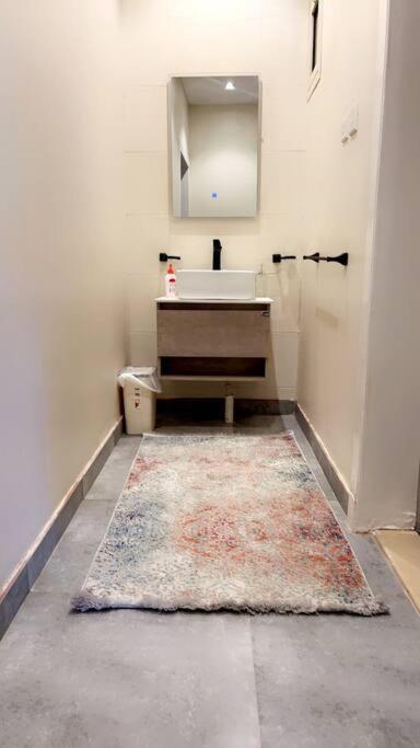 Apartment استديو انيق بموقع مميز *